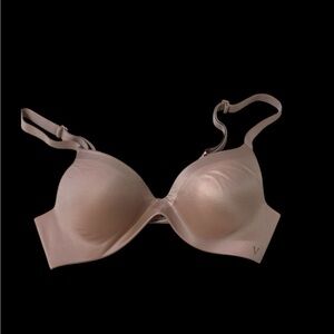 Victoria's Secret Light Pink Seamless Bra